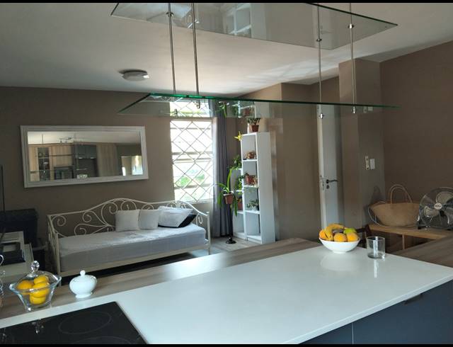 2 BEDROOM APARTMENT RENTED IN BERARIO